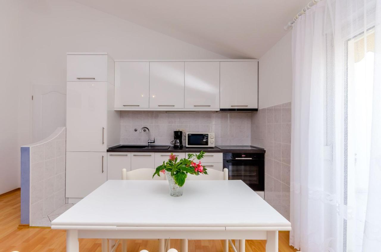 טרוגיר Apartments Maslina מראה חיצוני תמונה