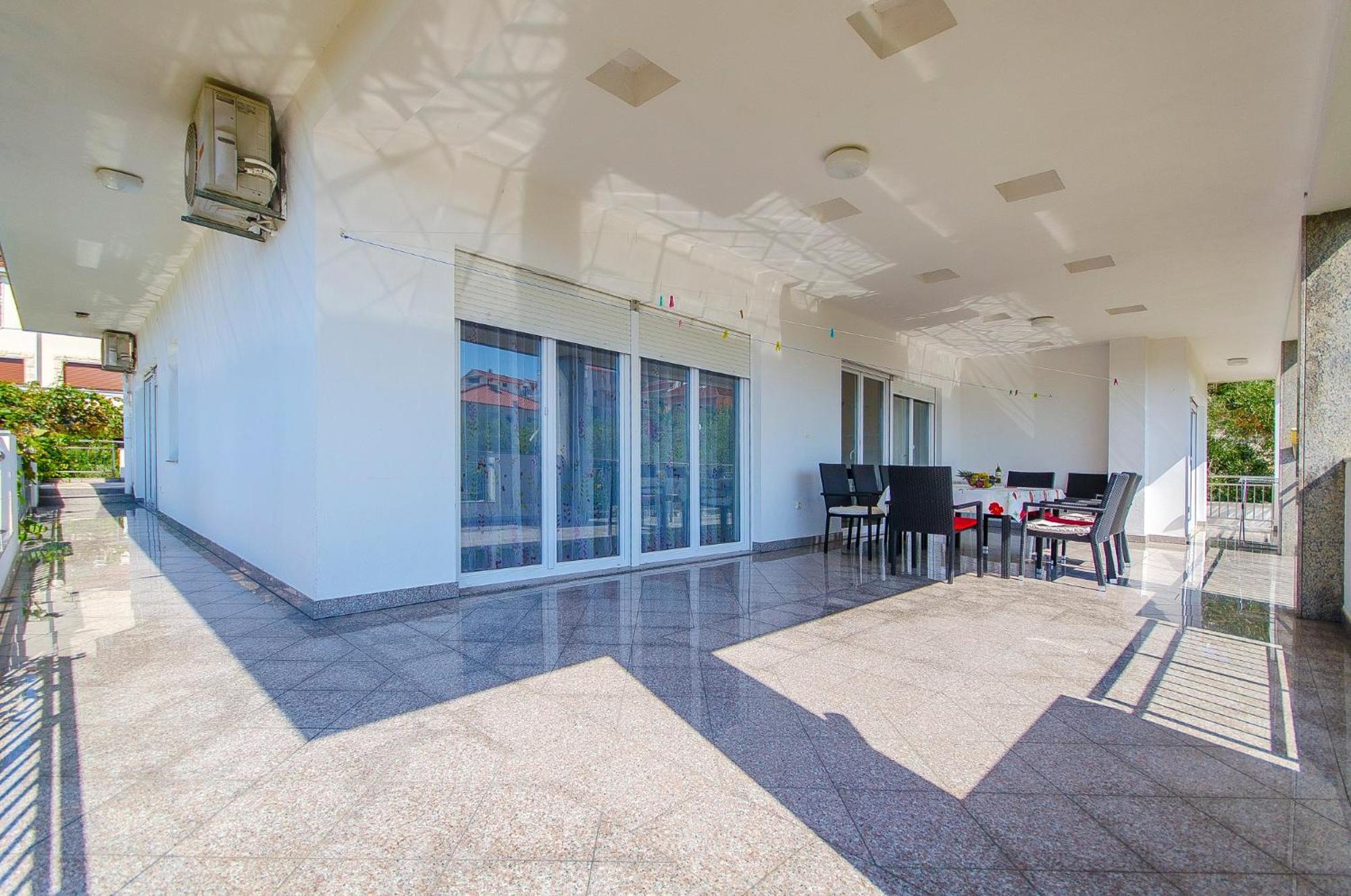 טרוגיר Apartments Maslina מראה חיצוני תמונה