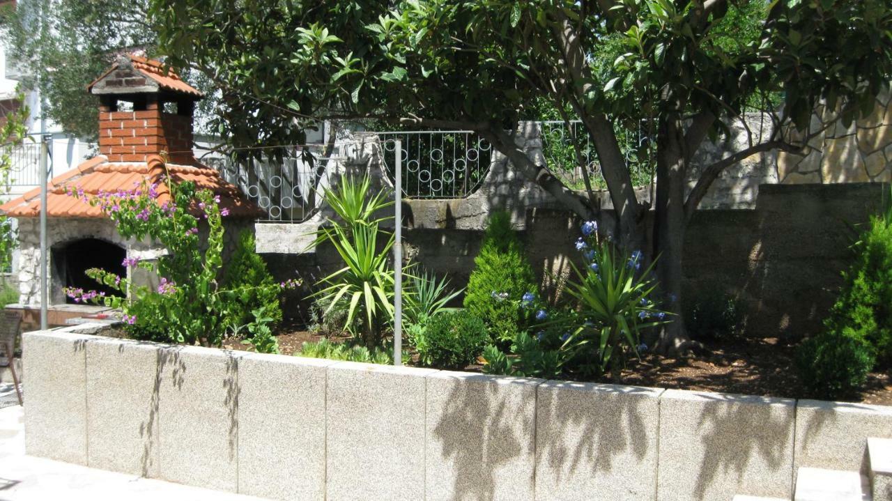 טרוגיר Apartments Maslina מראה חיצוני תמונה